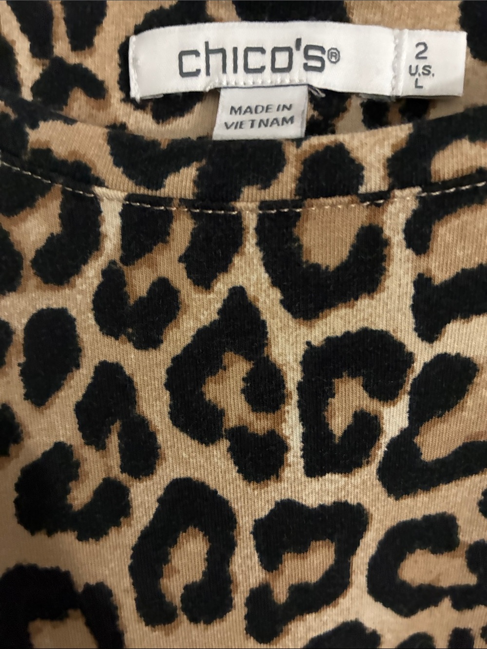 Chico's Black and Tan Leopard Print Top that is in Great Condition. Sizes - Picture 2 of 6